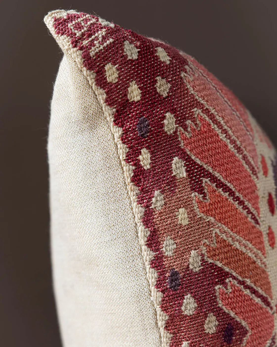 Nejlikan, rik röd 40x36 cm Product vendor